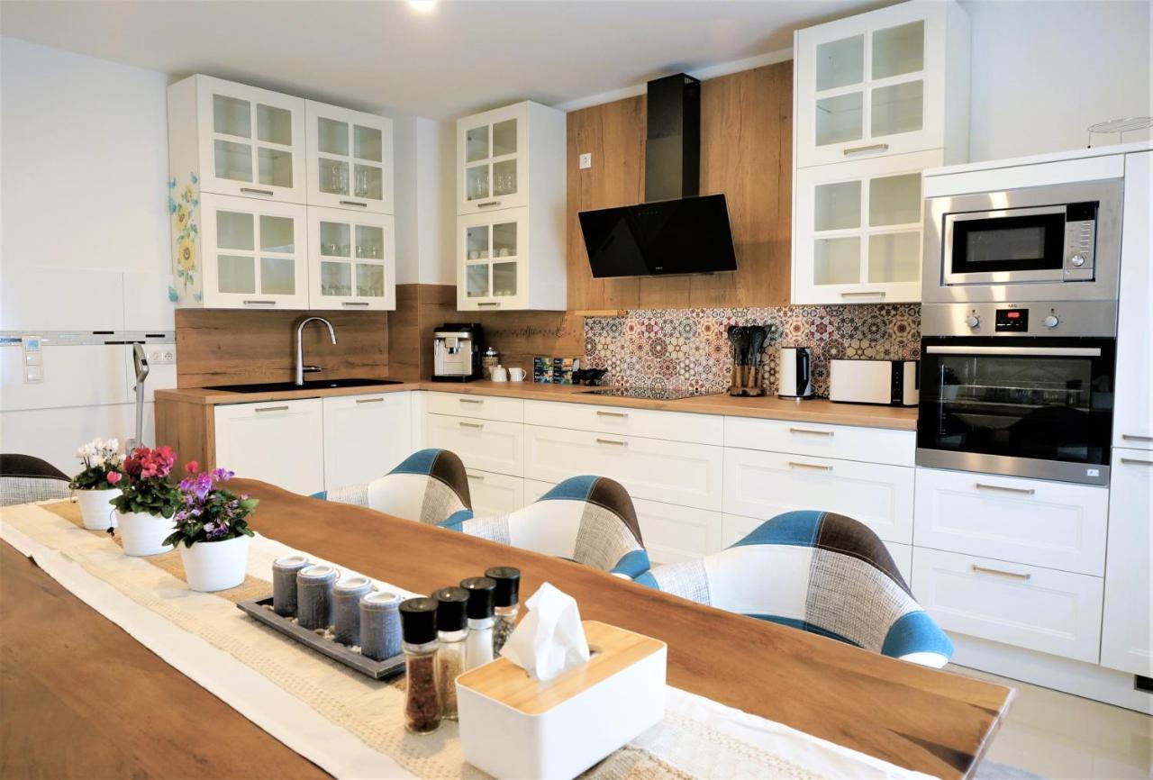 Mein Apartment Flowers Mit Kamin, Bis 10 Personen Frankenthal  Εξωτερικό φωτογραφία