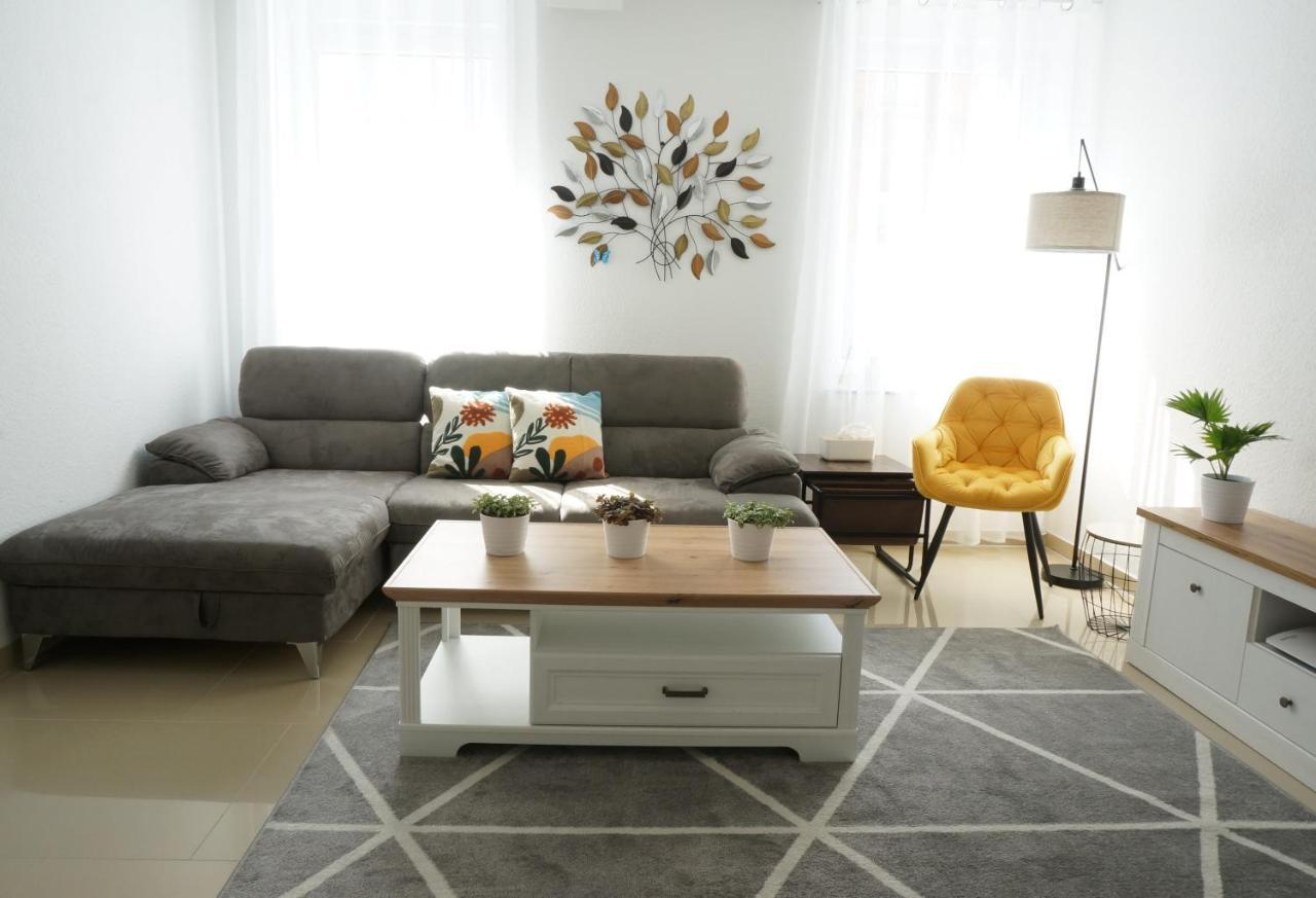 Mein Apartment Flowers Mit Kamin, Bis 10 Personen Frankenthal  Εξωτερικό φωτογραφία